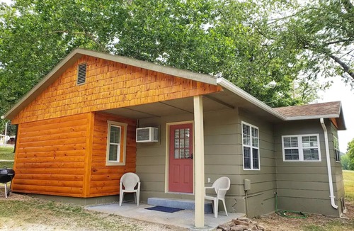 Branson Cabin | Lakeside Retreat - Romantic Cabin - Resort Pool, Dock, Fire Pit!