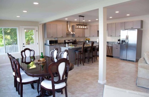 Geneva House | Lakeside Retreat w/Dock, Fire Pit & Boat Rental