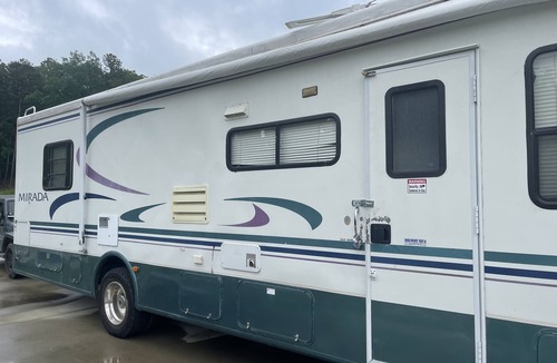 Sugar Hill House | Lakeside RV Getaway