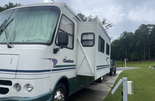 Sugar Hill House | Lakeside RV Getaway