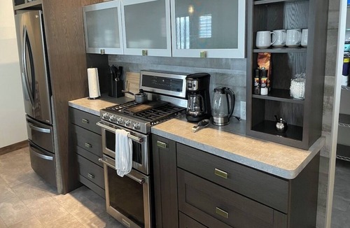 Howard House | Lakeside Sanctuary n