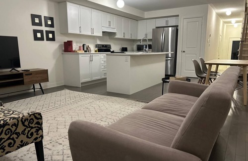 Newcastle House | Lakeside Serenity: A Modern 3BR Family Getaway