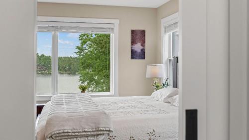 Penn Lake Park House | Lakeside Serenity by AvantStay