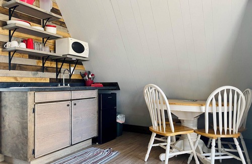 Indian Point Cabin | Lakeside Studio A-Frame Cabin | Calm Waters Resort | Boat Slips & Rentals | FREE Kayaks & Paddleboards | Guided Fishing & Lake Tours!