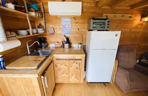 Rome House | Lakeside Tiny Cozy Retreat