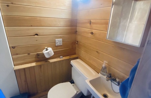 Rome House | Lakeside Tiny Cozy Retreat