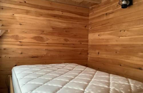 Rome Apartment | Lakeside Tiny Cozy Retreat