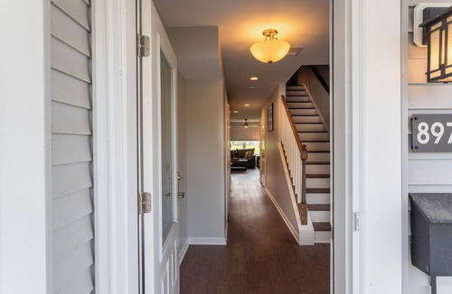 Lake Erie Beach Condo | Lakeside Vibe- Brand new