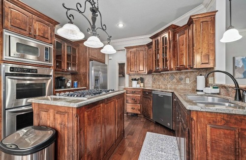 Fort Smith House | Lakeside Way Luxury Retreat