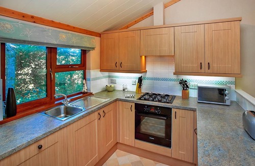 Westcott Ski Chalet | Lakeside Willow Lodge