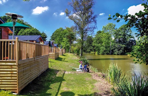 Westcott Ski Chalet | Lakeside Willow Lodge