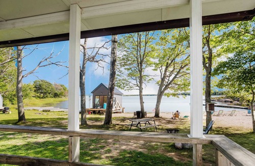Carling Cottage | Lakeview 3-bedroom Cottage, BBQ, Firepit, Beach #2