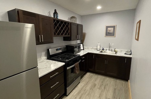 Kent County House | Lakeview Barndomunium