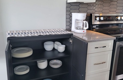 Port Carmen House | LAKEVIEW-BEAUTIFUL BRAND NEW COTTAGE PRIVATE BEACH