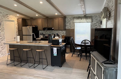 Ellenburg Depot House | Lakeview bungalow and fishing paradise.