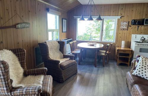 Carling House | Lakeview Cabin in Georgian Bay - Rockwood #3