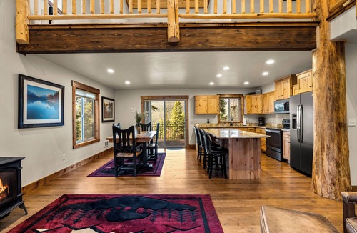 Bigfork House | Lakeview Cabin, Lake and Mountain views