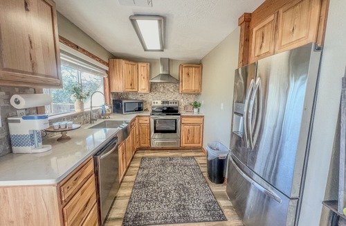 Somerville Cabin | Lakeview Cabin-Lake Access, fire pit, pets ok