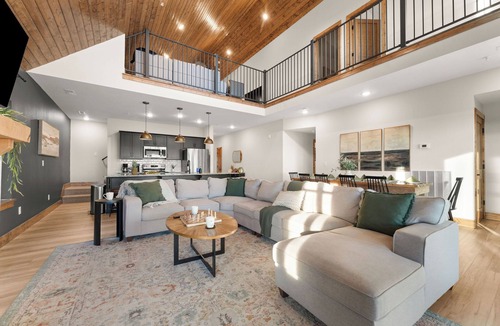 Table Rock Cabin | Lakeview Cabin w/Hot Tub, Pool, Decks - Sleeps 20