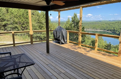 Peel Cottage | Lakeview Cottage