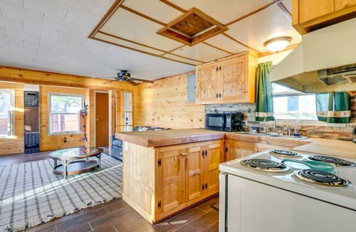 Lake House | Lakeview Cottage - Walk to Beach, Fire Pit