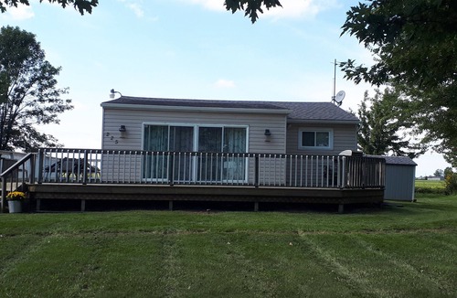 Leamington Cottage | Lakeview Cozy Cottage