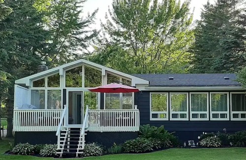 Bobcaygeon House | Lakeview Estates Lakehouse On The Water