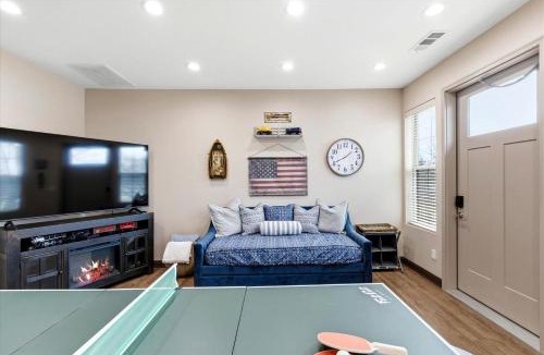Little Elm House | Lakeview Game Loft Retreat with Private Beach Access near Little Elm Beach, Little Elm, Texas