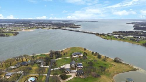Little Elm House | Lakeview Game Loft Retreat with Private Beach Access near Little Elm Beach, Little Elm, Texas