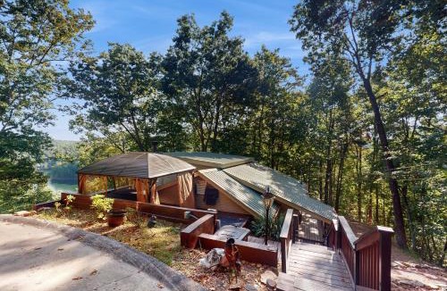 Ellijay House | Lakeview Hideaway