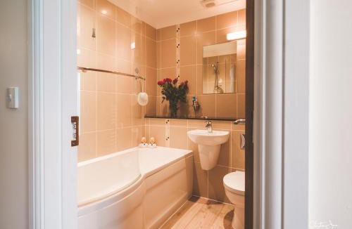 Bridgwater House | Lakeview Holiday Cottages