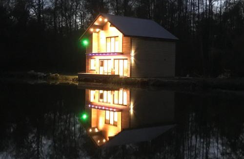 Worth Ski Chalet | Lakeview House