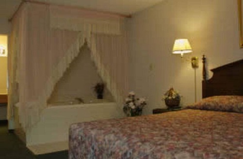 Willmar Hotel | Lakeview Inn