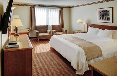 Brandon Hotel | Lakeview Inns & Suites - Brandon
