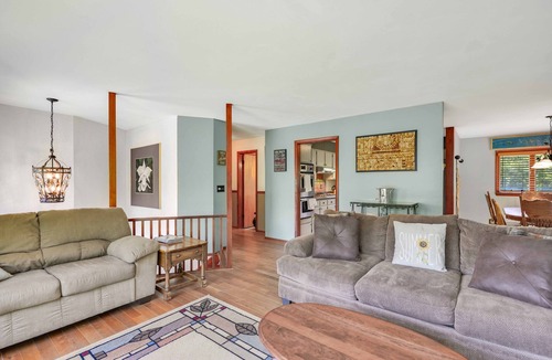 Sheldrake House | Lakeview Landing: "Ideal location!"