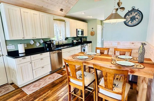 Livonia House | Lakeview Lodge on Conesus Lake