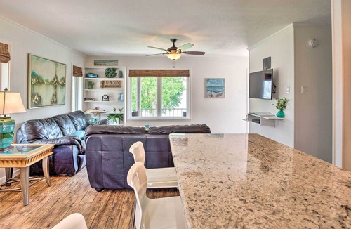 Gordonville Condo | 'Lakeview Lodge' w/ Lake Texoma Beach Access!