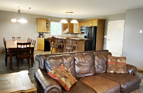 Falcon Lake Ski Chalet | Lakeview Luxury at "The Lookout"
