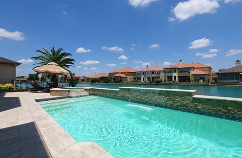 George Bush Park/Eldridge House | Lakeview Luxury House