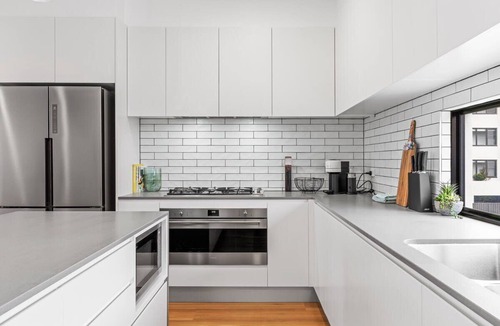 Speers Point House | Lakeview Luxury - Work from home spaces