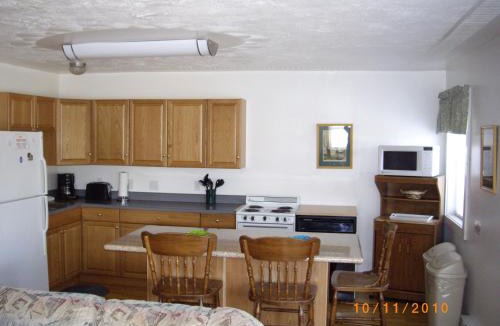 Massena Hotel | Lakeview Motel & Apartments