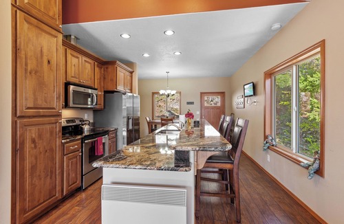Bayview House | Lakeview Mountaintop