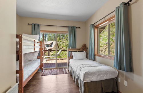 Bayview House | Lakeview Mountaintop
