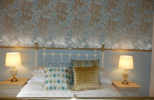 Emerald Apartment | Lakeview On Sycamore