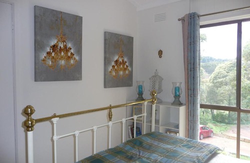 Emerald Apartment | Lakeview On Sycamore