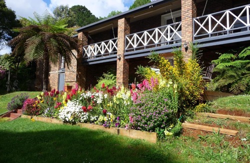 Emerald Apartment | Lakeview On Sycamore