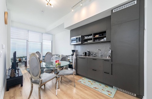 King West Village Apartment | Lakeview Penthouse
