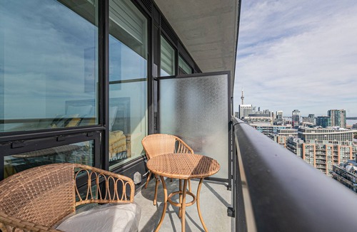 King West Village Apartment | Lakeview Penthouse