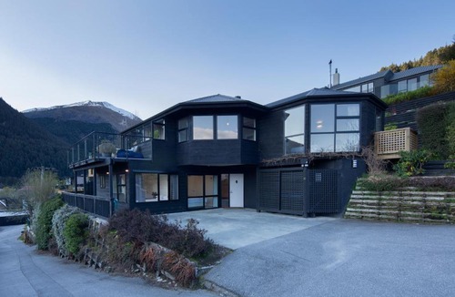 Queenstown City Centre House | Lakeview Queenstown