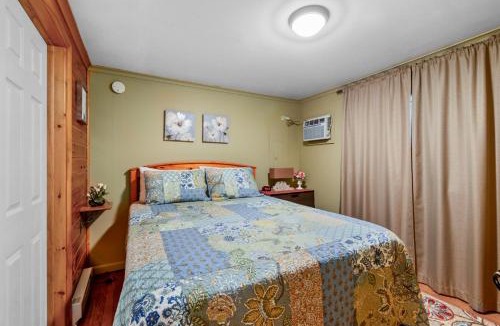 Lakeville House | Lakeview Retreat